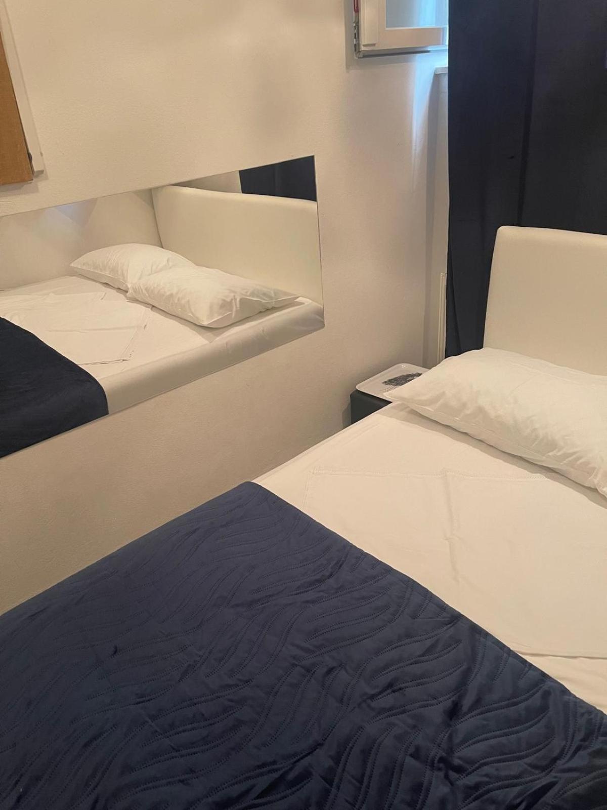 Apartmani Sea View Lokva Rogoznica Eksteriør bilde